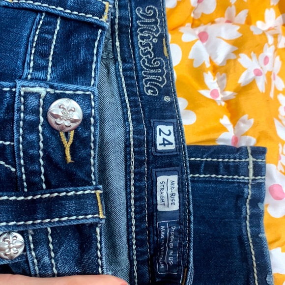 Miss Me jeans(straight leg) ,blue jeans denim, size 24,mid-rise - Picture 4 of 4